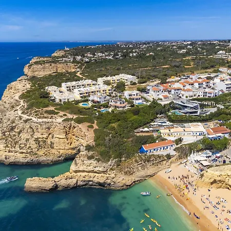 Elegant Near Nyaraló *